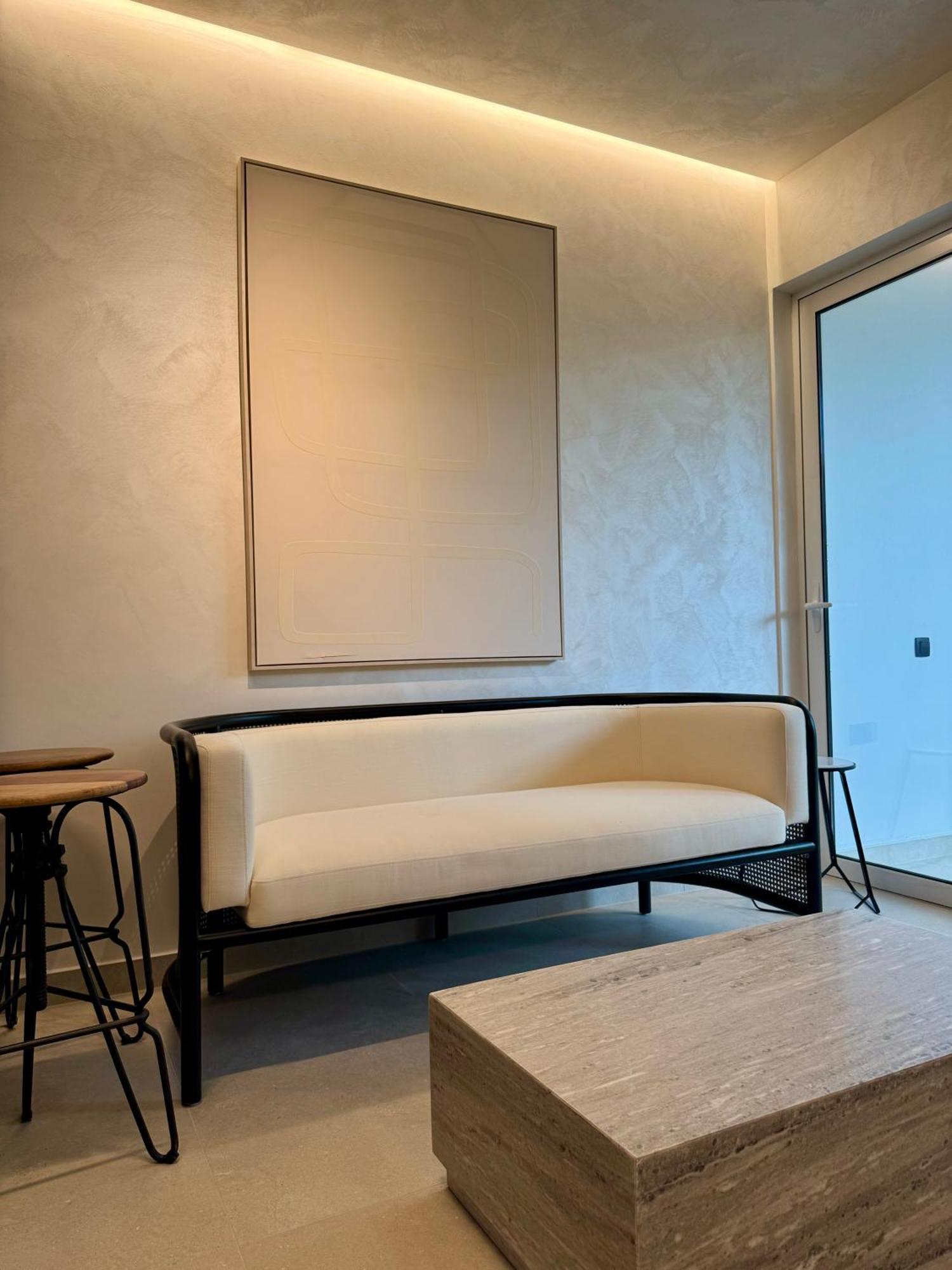 Apartment 24k Luxury Near The Varkiza
